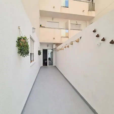 아파트 Beautiful With Patio *