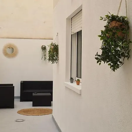 Apartament Beautiful With Patio *